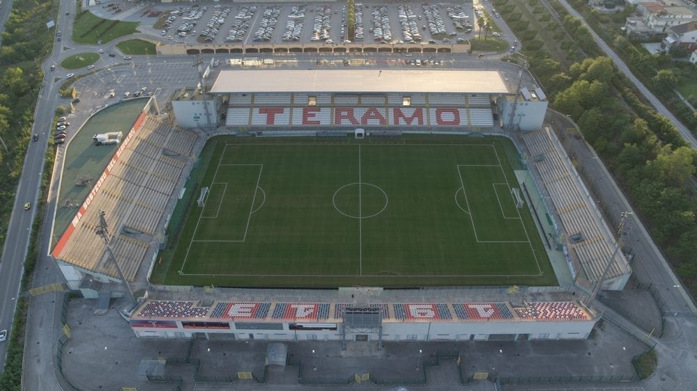 Stadion Bonolis, Teramo